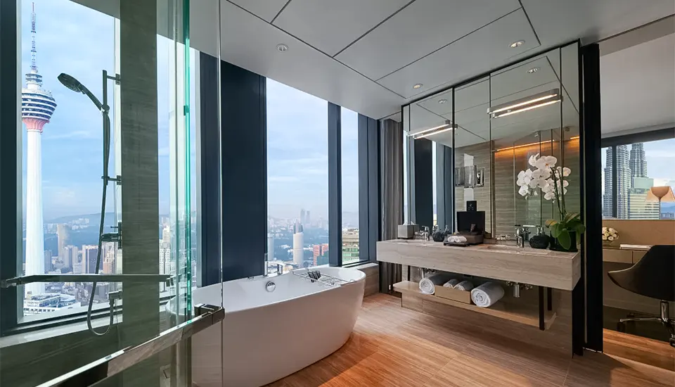 هتل ای کیو کوالالامپور